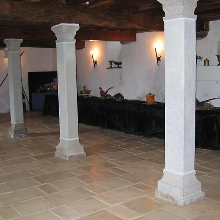 Alojamento de Acomodação e Pequeno-almoço Chateau De La Semondiere 4*